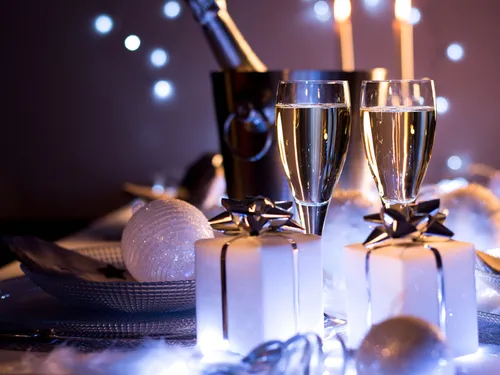 Au restaurant, un réveillon plus sage